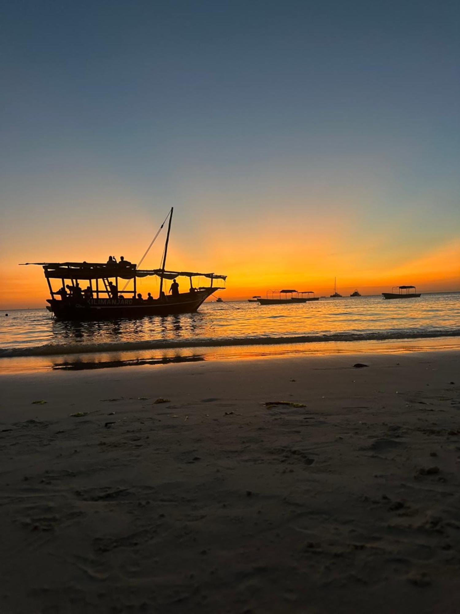 Zanzigo Hotel Nungwi Bagian luar foto